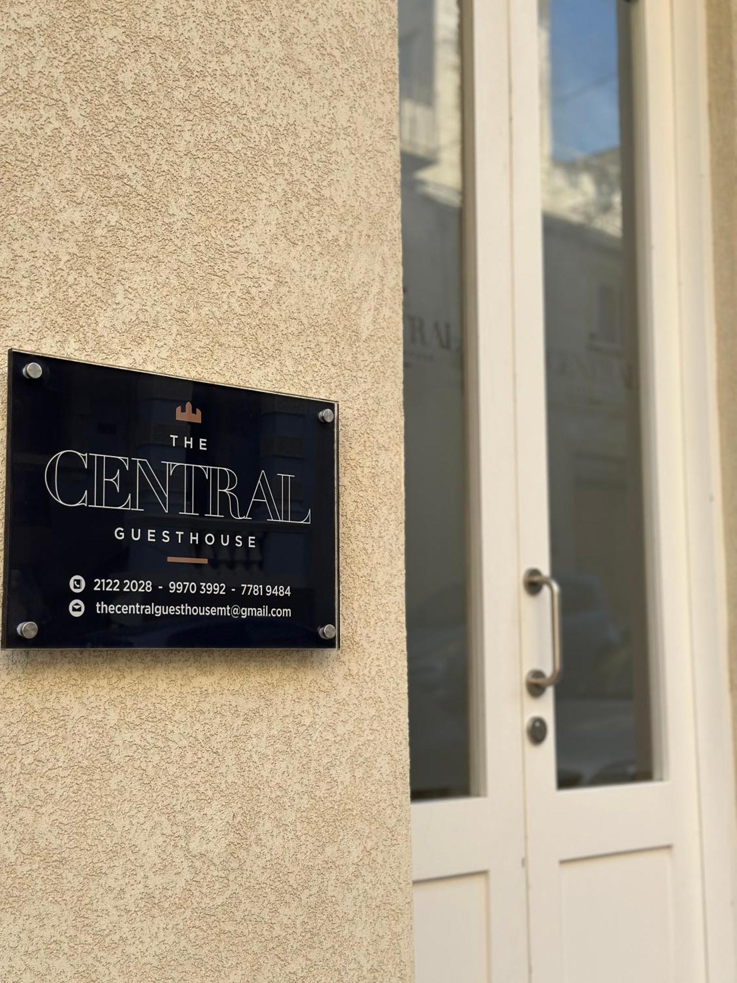 The Central Guesthouse Tal-Pietà Exterior foto
